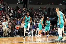 包含NBA常规赛赛后再迎强敌，夏洛特黄蜂远射贴柱，主帅态度——管理层满意，训练强度明显提升的词条