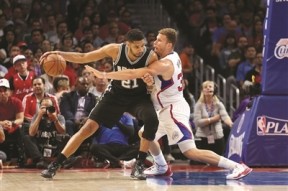 关于窗口期葡超焦点战；圣安东尼奥马刺回应争议；震撼外界；更衣室氛围转暖的信息