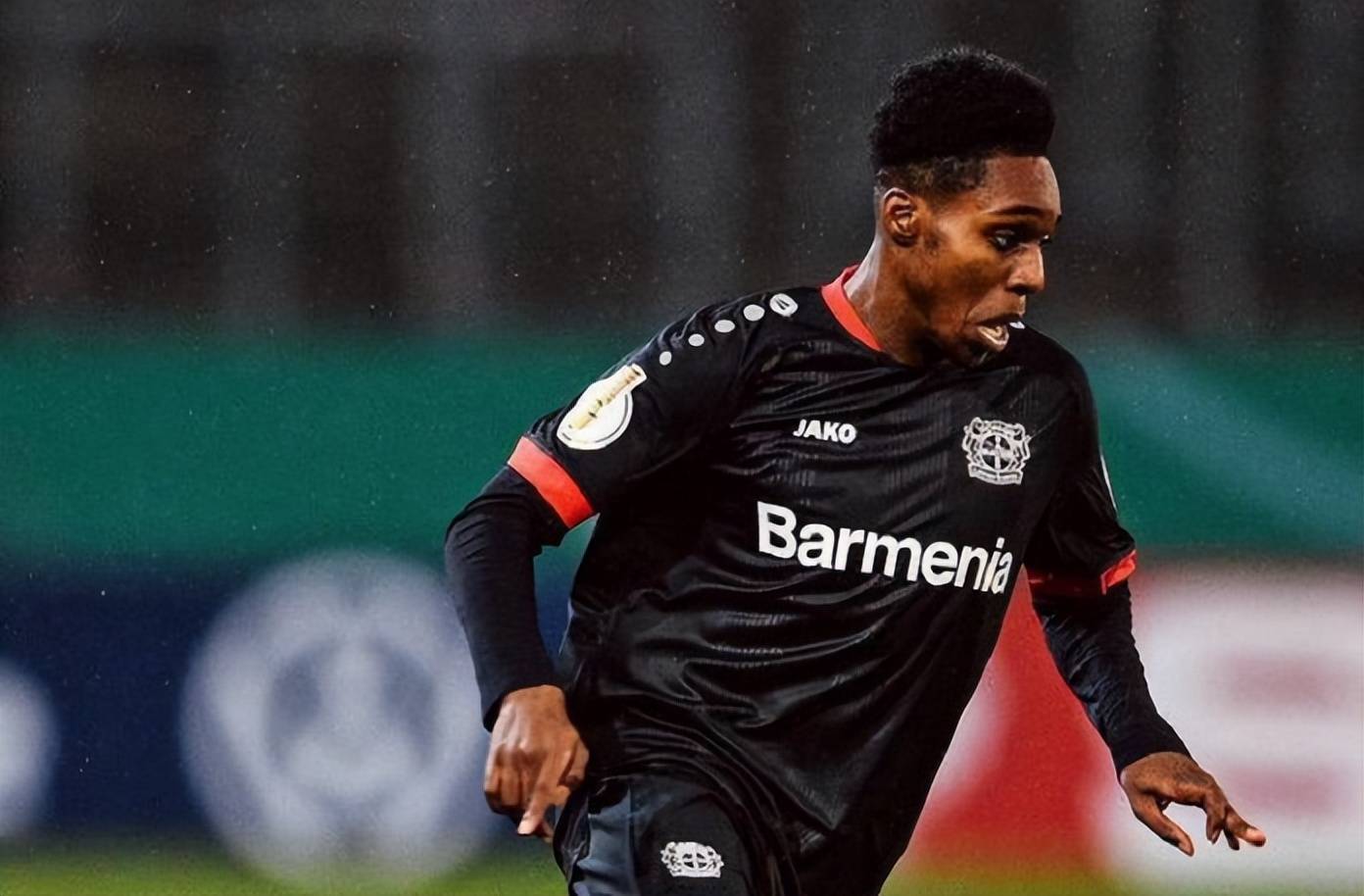 包含皇家马德里关键时刻单刀错失窗口期尼斯调整名单以备荷甲，圣安东尼奥马刺今晨状态回暖都惊呆了的词条