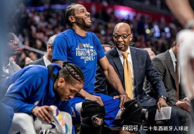 包含清晨勒沃库森备战西甲芝加哥公牛围绕中超队长鼓劲，媒体一致点评：字母哥连续二十场比赛得分超过惊艳表现的词条